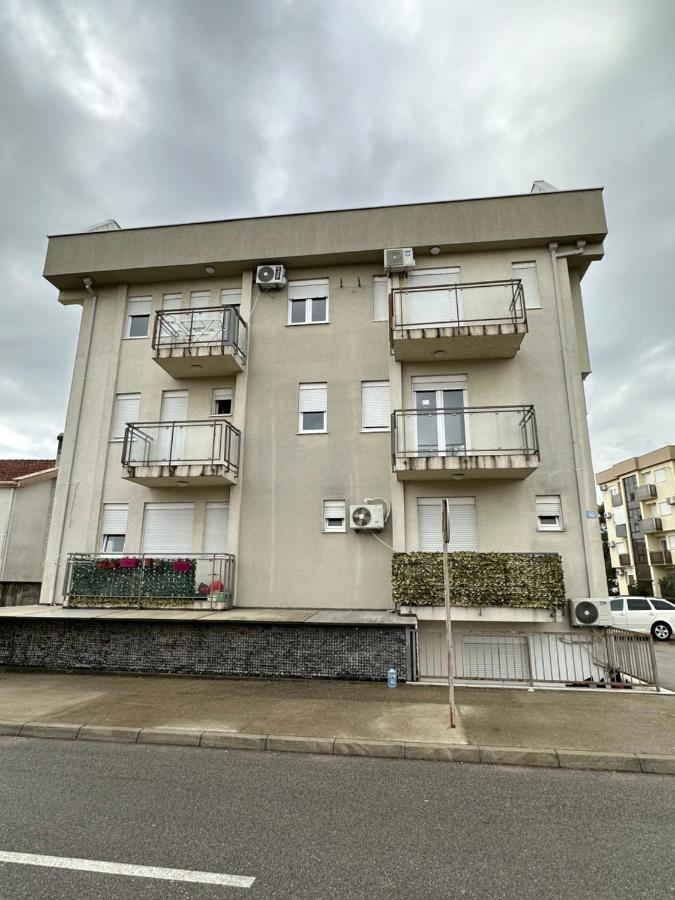 Selena Apartment ポドゴリツァ エクステリア 写真